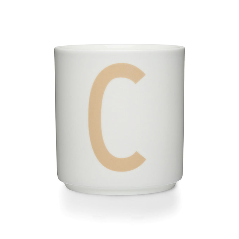 Design Letters - AJ Porzellan Becher A-Z | C / beige/weiß