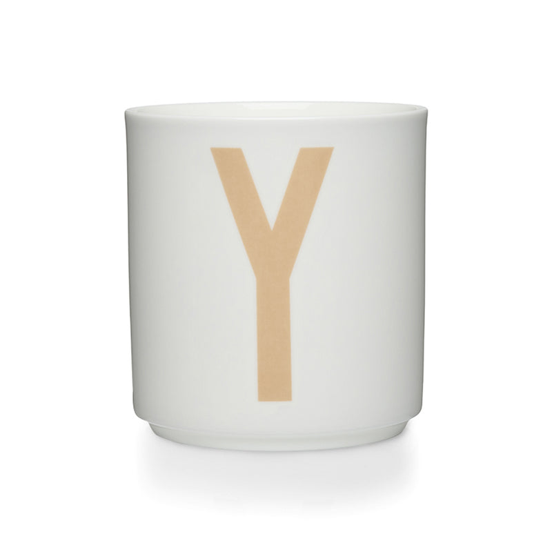 Design Letters - AJ Porzellan Becher A-Z | Y / beige/weiß